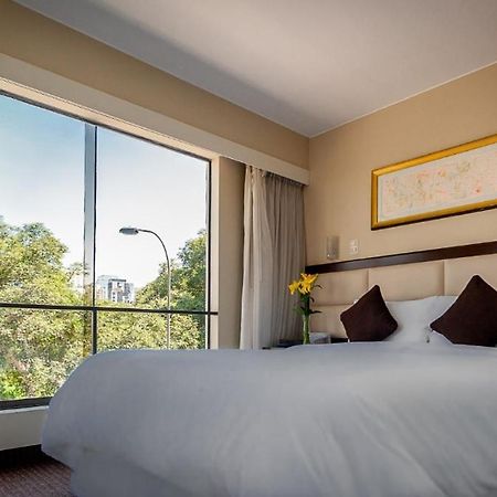 Roosevelt Hotel&Suites Lima Buitenkant foto